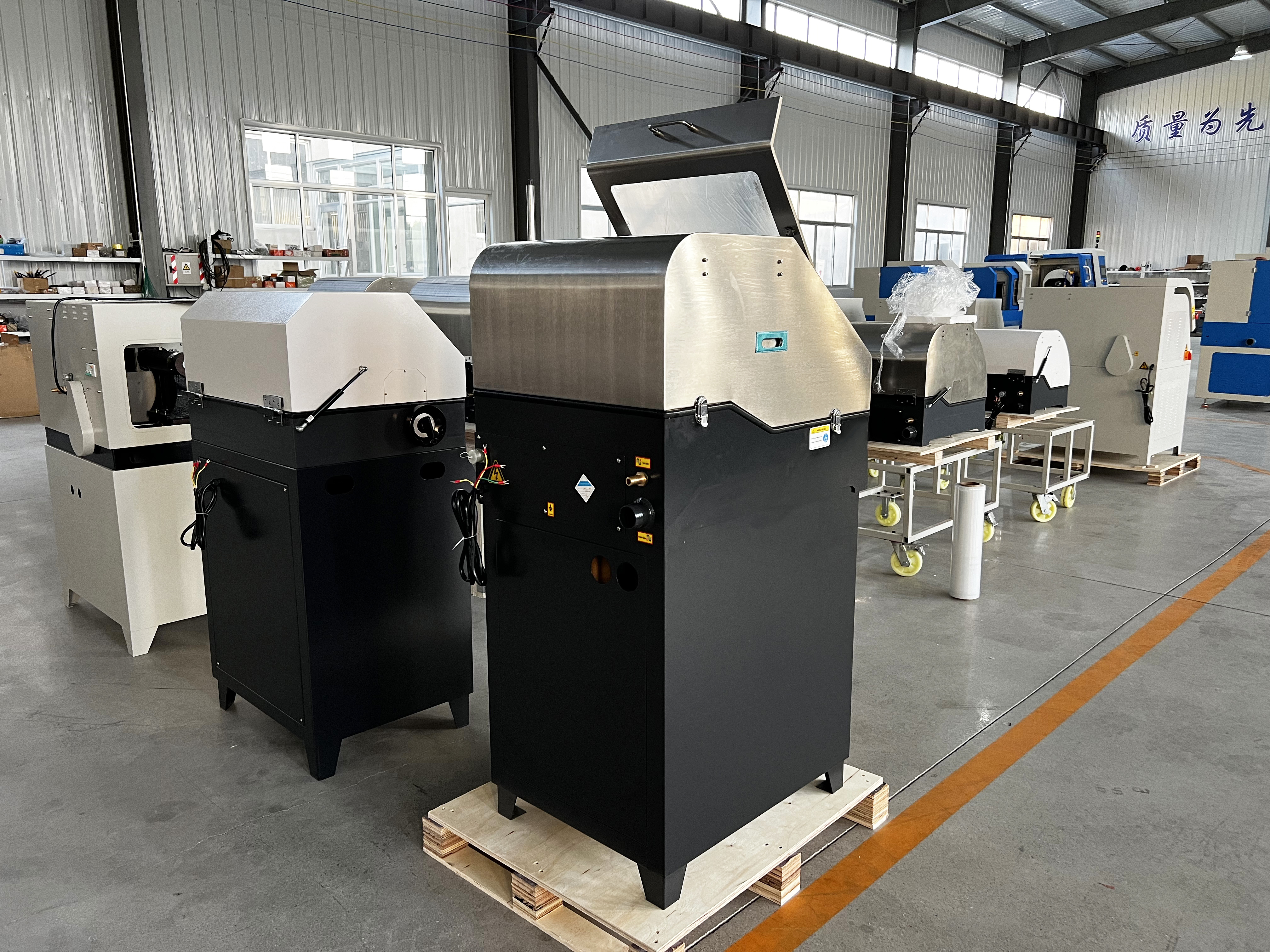 M&aacute;y cắt mẫu kim loại thủ c&ocirc;ng