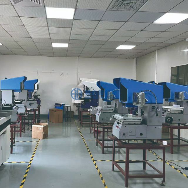 Máy chiếu hồ sơ máy so sánh quang học dọc với đầu đọc kỹ thuật số EYP-150 / 200 / 250