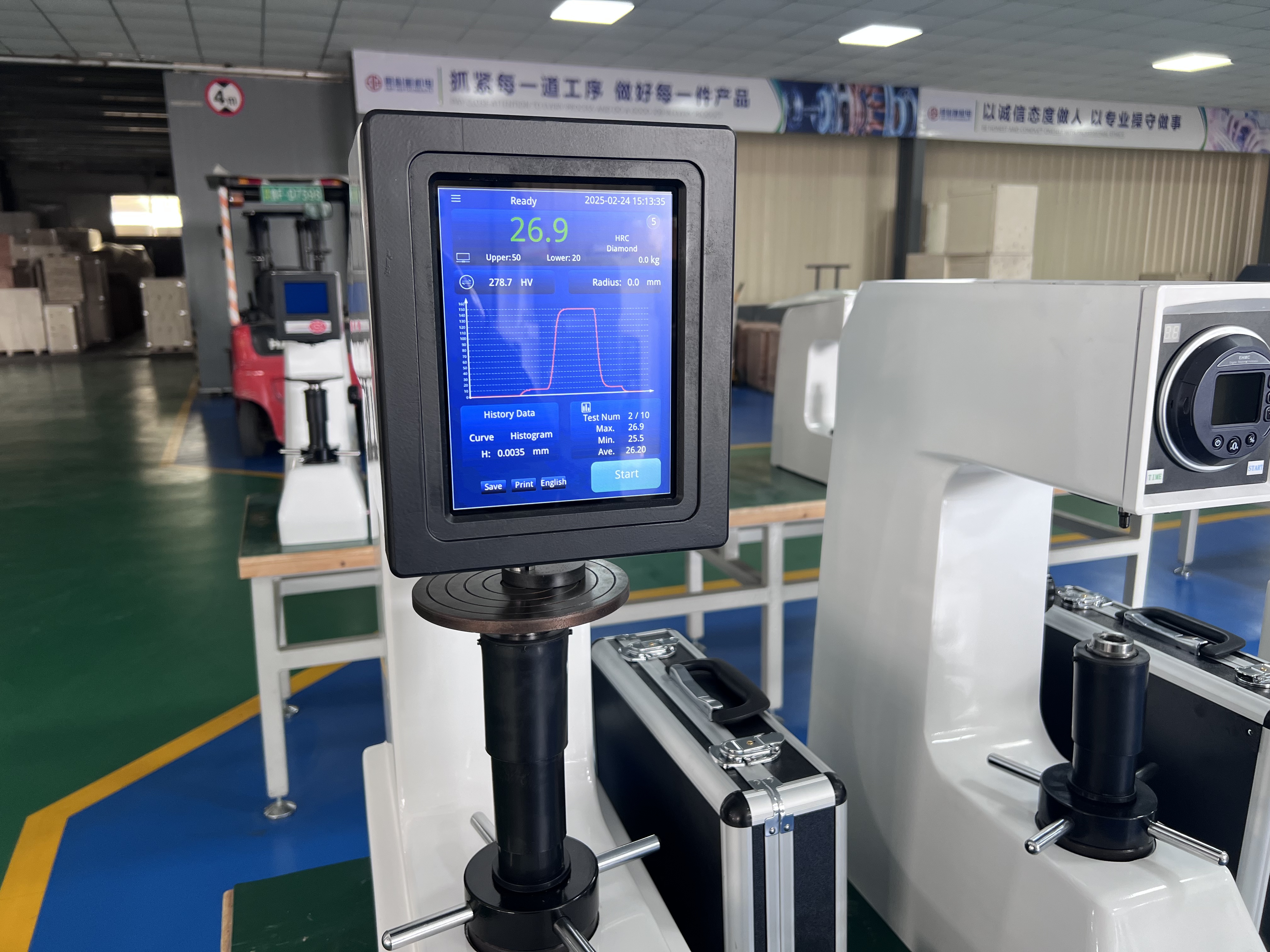 Người kiểm tra độ cứng Rockwell kỹ thuật số